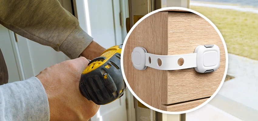 Childproof Sliding Door Locks in Avenal, CA